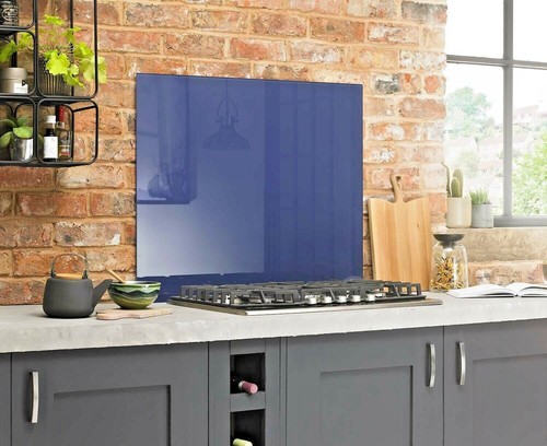 Self adhesive glass splashback - self,